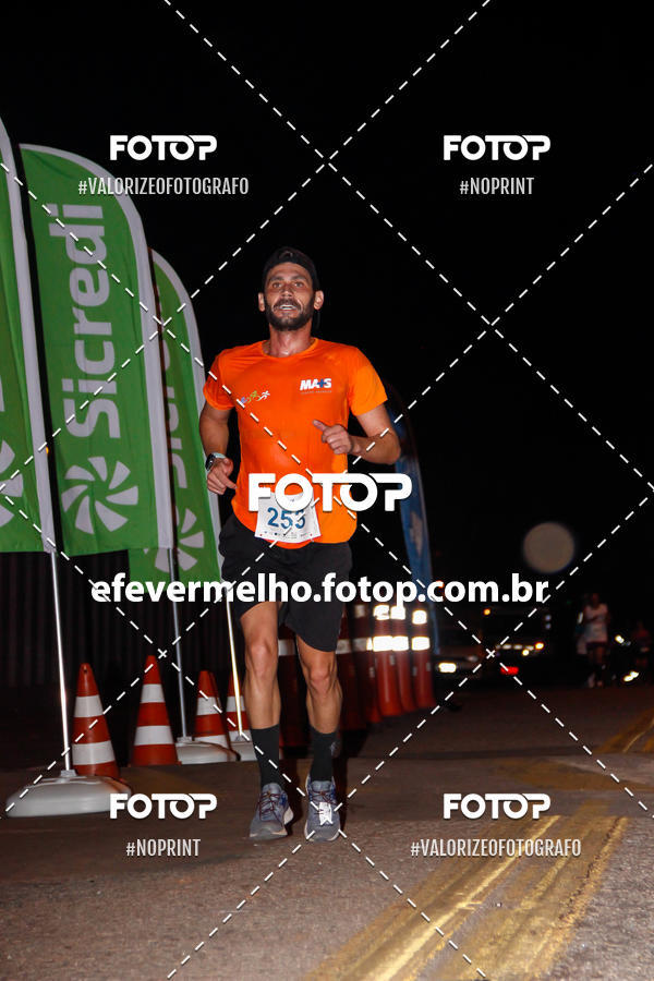 Buy your photos of the eventItabirito Night Run on Fotop