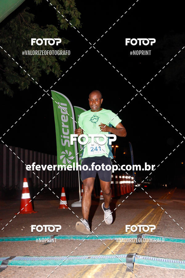 Buy your photos of the eventItabirito Night Run on Fotop