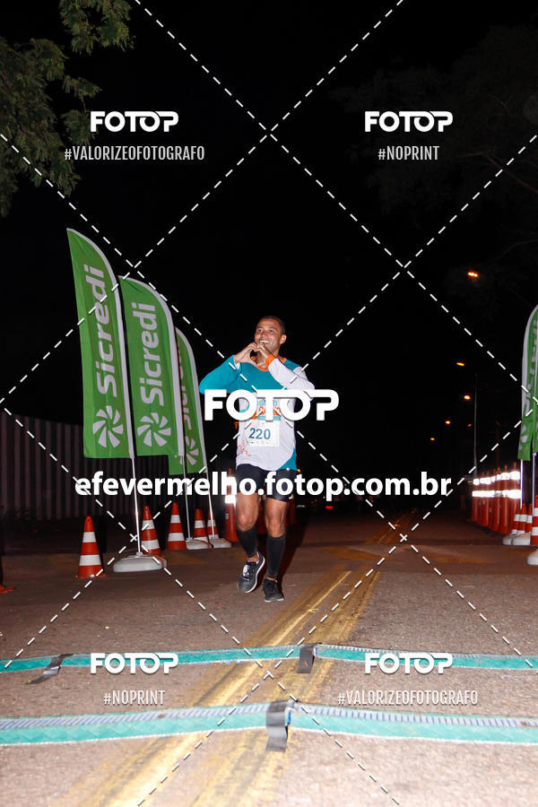 Buy your photos of the eventItabirito Night Run on Fotop