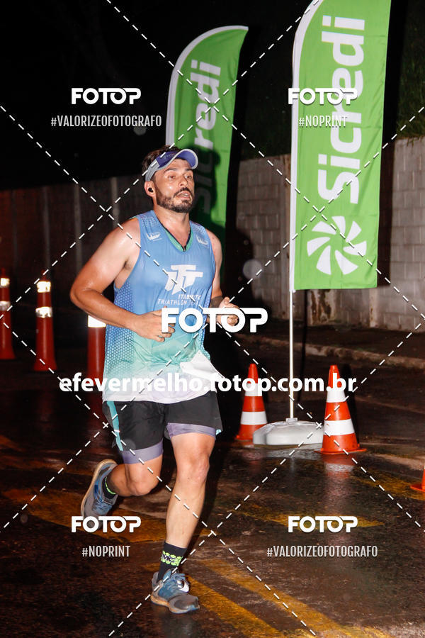 Buy your photos of the eventItabirito Night Run on Fotop