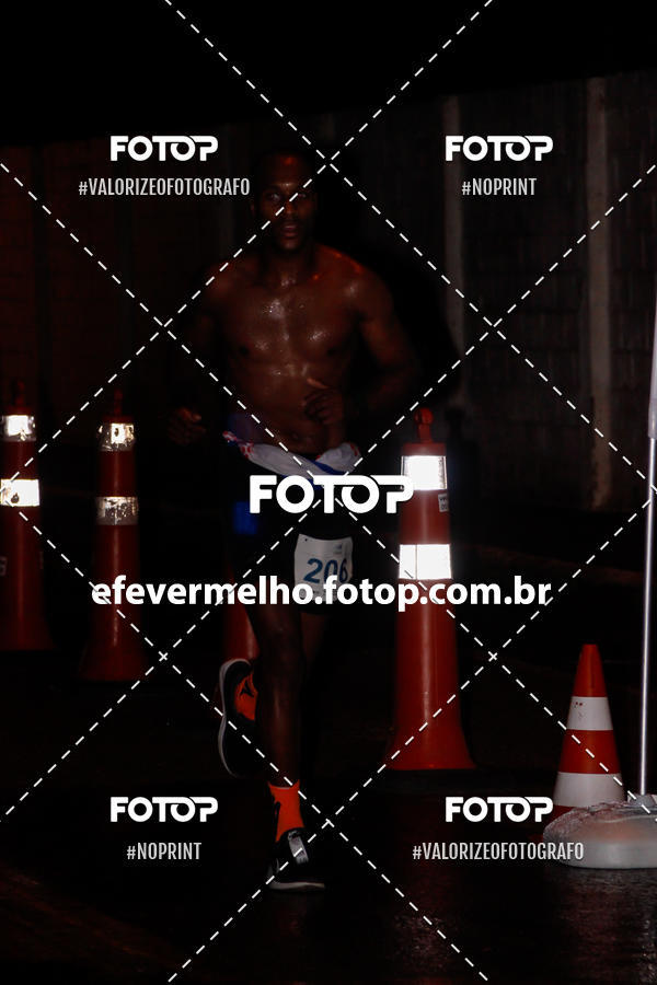 Buy your photos of the eventItabirito Night Run on Fotop