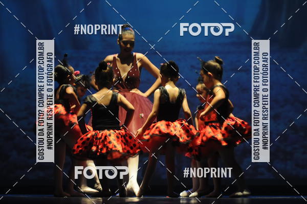 Buy your photos of the eventJardim Secreto - Espetaculo de Dana on Fotop