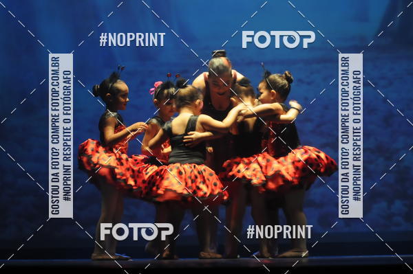 Buy your photos of the eventJardim Secreto - Espetaculo de Dana on Fotop