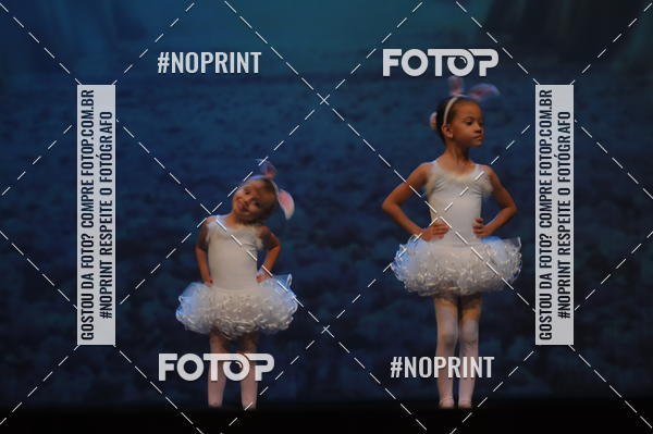 Buy your photos of the eventJardim Secreto - Espetaculo de Dana on Fotop