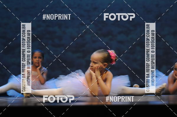 Buy your photos of the eventJardim Secreto - Espetaculo de Dana on Fotop