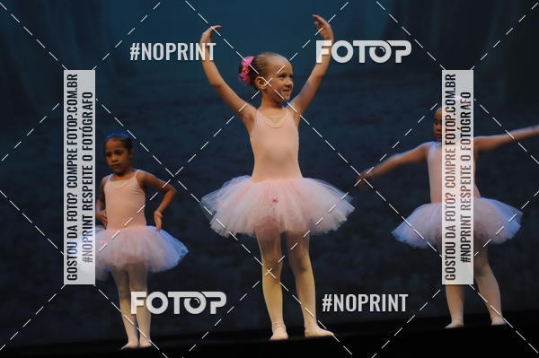 Buy your photos of the eventJardim Secreto - Espetaculo de Dana on Fotop