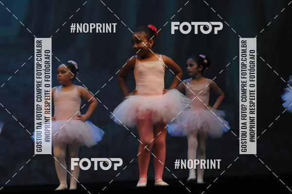 Buy your photos of the eventJardim Secreto - Espetaculo de Dana on Fotop