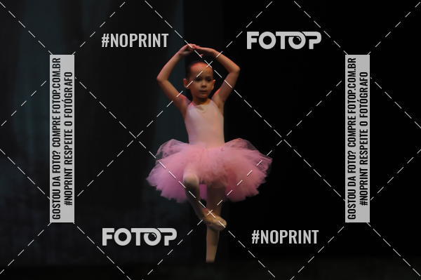 Buy your photos of the eventJardim Secreto - Espetaculo de Dana on Fotop