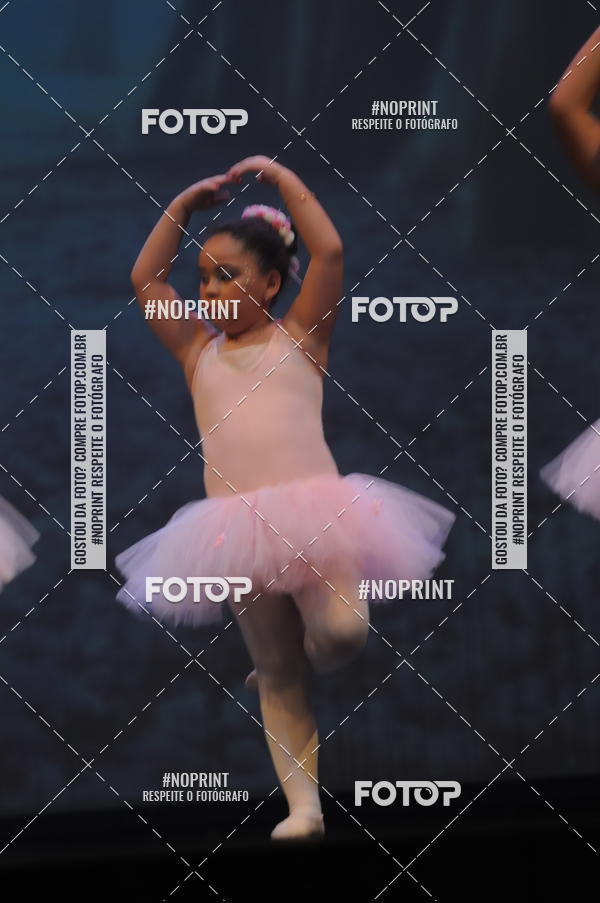 Buy your photos of the eventJardim Secreto - Espetaculo de Dana on Fotop