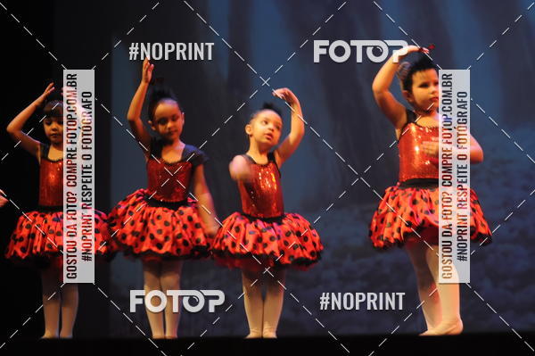 Buy your photos of the eventJardim Secreto - Espetaculo de Dana on Fotop