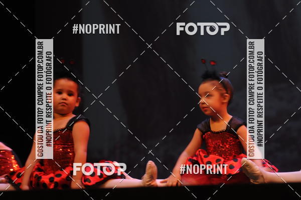 Buy your photos of the eventJardim Secreto - Espetaculo de Dana on Fotop