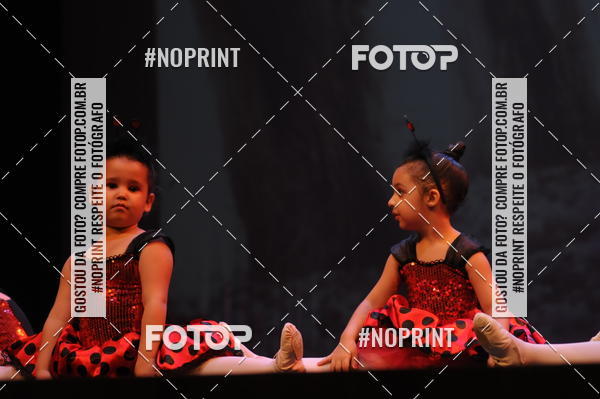 Buy your photos of the eventJardim Secreto - Espetaculo de Dana on Fotop