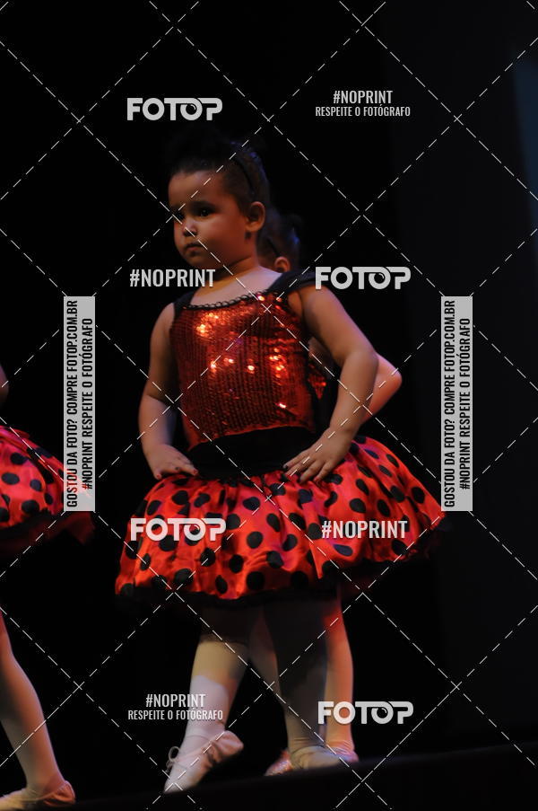 Buy your photos of the eventJardim Secreto - Espetaculo de Dana on Fotop