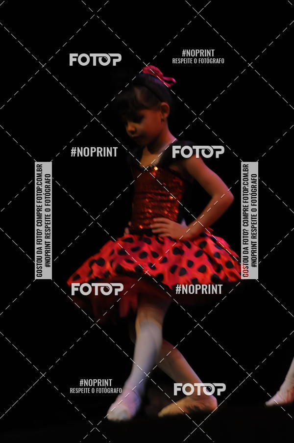 Buy your photos of the eventJardim Secreto - Espetaculo de Dana on Fotop