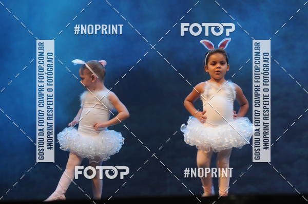 Buy your photos of the eventJardim Secreto - Espetaculo de Dana on Fotop