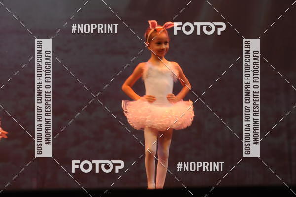 Buy your photos of the eventJardim Secreto - Espetaculo de Dana on Fotop