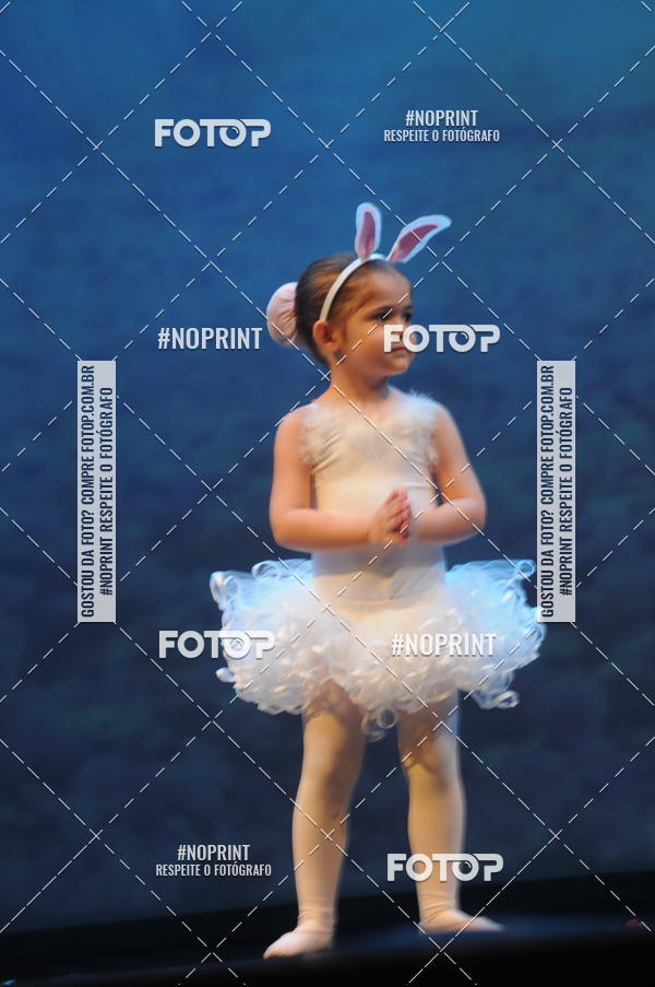 Buy your photos of the eventJardim Secreto - Espetaculo de Dana on Fotop