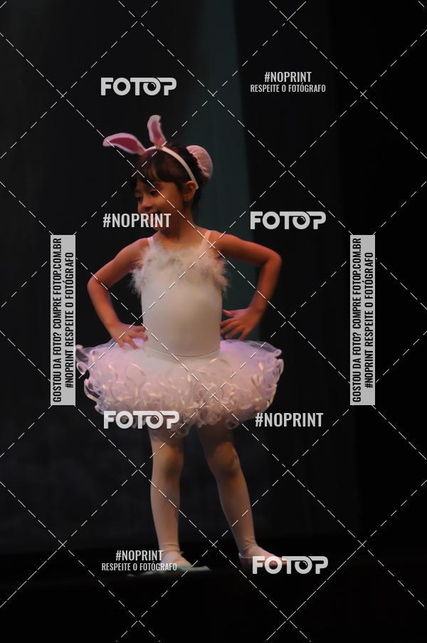 Buy your photos of the eventJardim Secreto - Espetaculo de Dana on Fotop