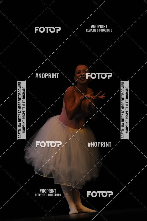 Buy your photos of the eventJardim Secreto - Espetaculo de Dana on Fotop
