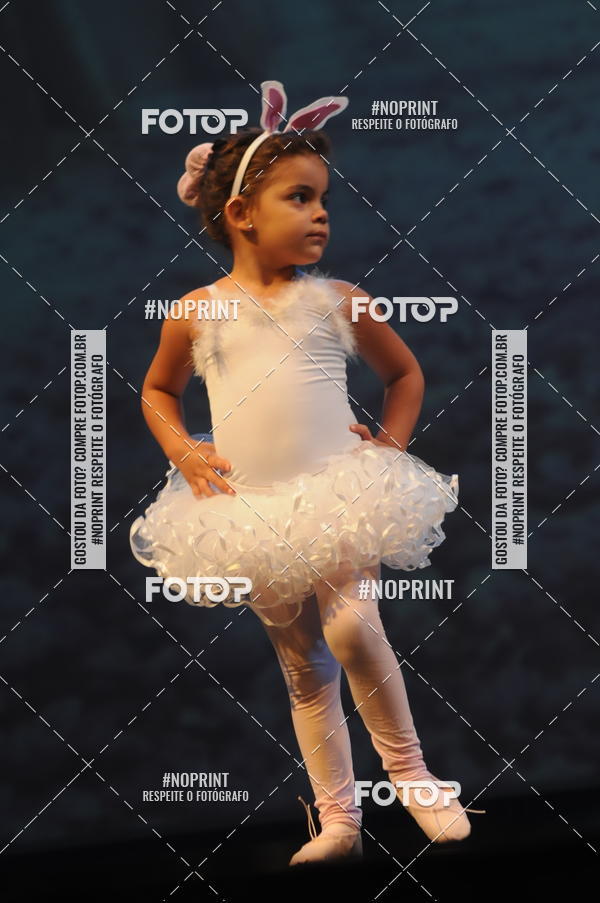 Buy your photos of the eventJardim Secreto - Espetaculo de Dana on Fotop