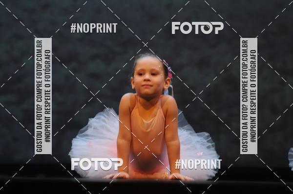 Buy your photos of the eventJardim Secreto - Espetaculo de Dana on Fotop