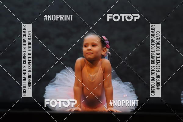 Buy your photos of the eventJardim Secreto - Espetaculo de Dana on Fotop