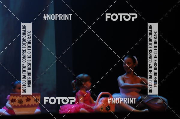 Buy your photos of the eventJardim Secreto - Espetaculo de Dana on Fotop