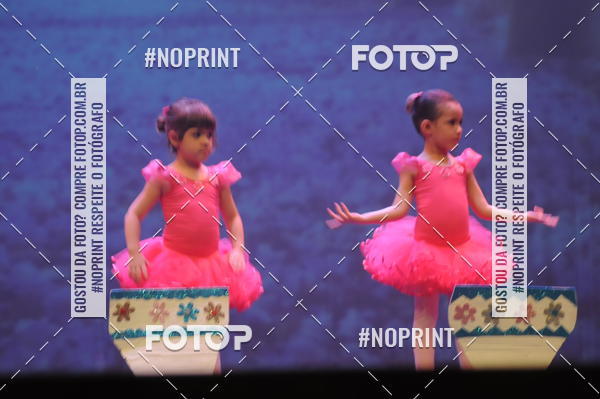 Buy your photos of the eventJardim Secreto - Espetaculo de Dana on Fotop