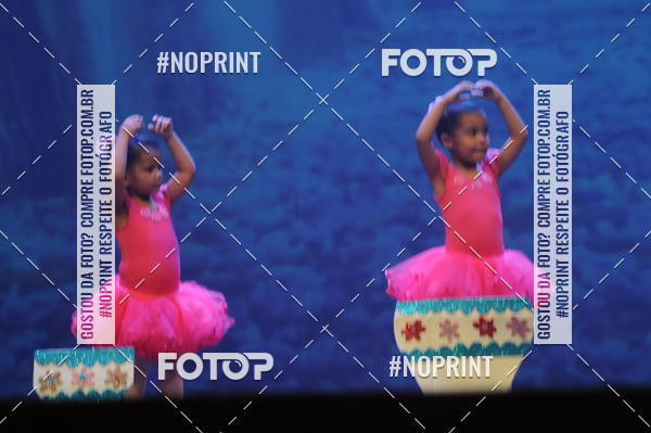 Buy your photos of the eventJardim Secreto - Espetaculo de Dana on Fotop