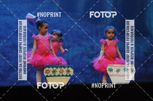 Buy your photos of the eventJardim Secreto - Espetaculo de Dana on Fotop