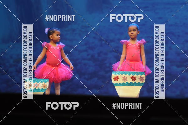 Buy your photos of the eventJardim Secreto - Espetaculo de Dana on Fotop