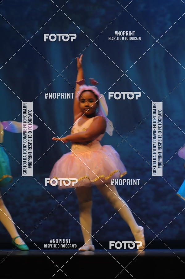 Buy your photos of the eventJardim Secreto - Espetaculo de Dana on Fotop