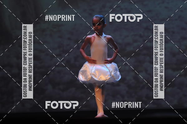 Buy your photos of the eventJardim Secreto - Espetaculo de Dana on Fotop