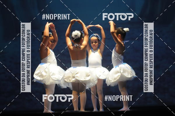 Buy your photos of the eventJardim Secreto - Espetaculo de Dana on Fotop