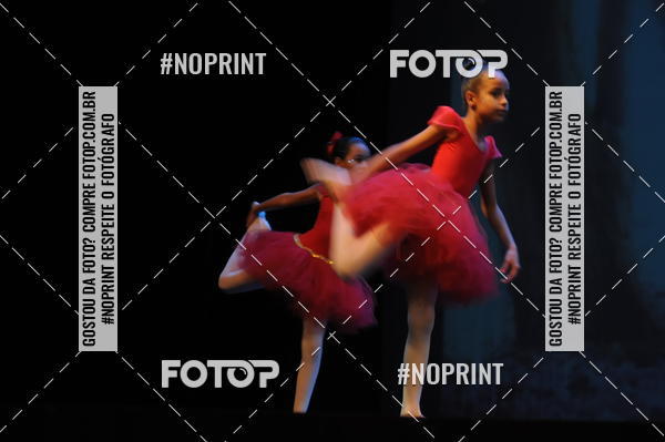 Buy your photos of the eventJardim Secreto - Espetaculo de Dana on Fotop