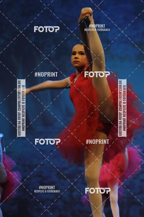 Buy your photos of the eventJardim Secreto - Espetaculo de Dana on Fotop