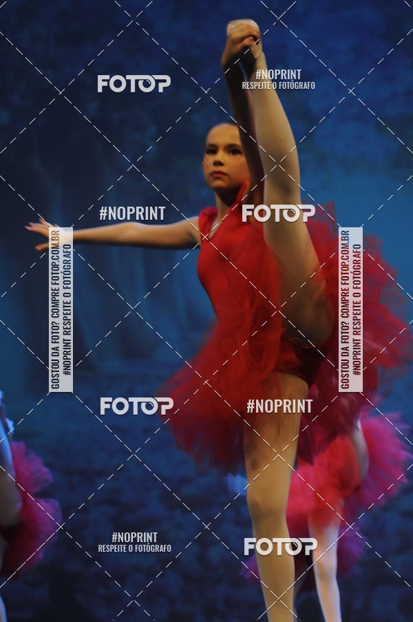 Buy your photos of the eventJardim Secreto - Espetaculo de Dana on Fotop