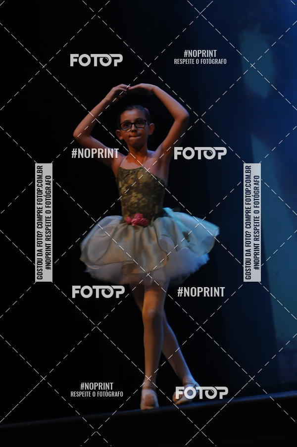 Buy your photos of the eventJardim Secreto - Espetaculo de Dana on Fotop