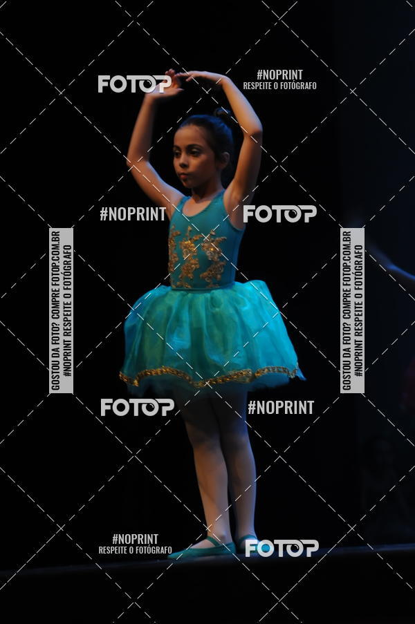 Buy your photos of the eventJardim Secreto - Espetaculo de Dana on Fotop