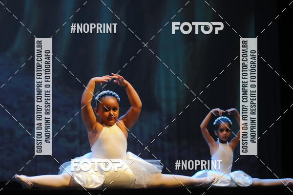 Buy your photos of the eventJardim Secreto - Espetaculo de Dana on Fotop