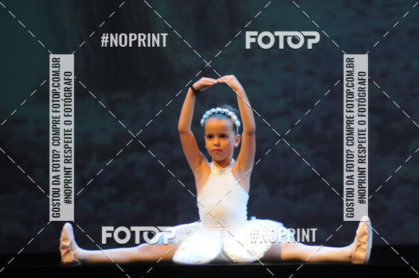 Buy your photos of the eventJardim Secreto - Espetaculo de Dana on Fotop