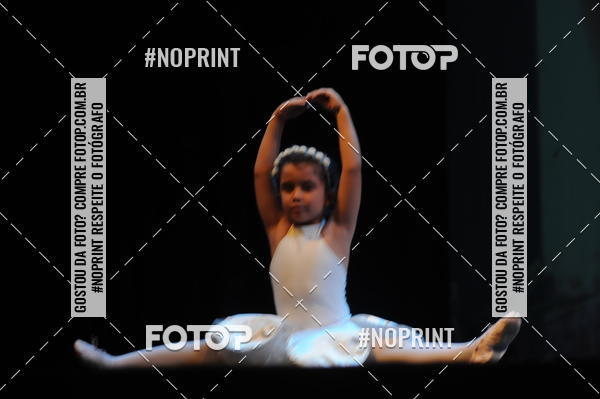 Buy your photos of the eventJardim Secreto - Espetaculo de Dana on Fotop