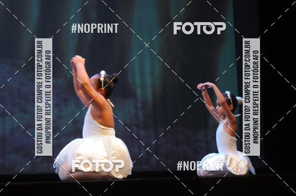 Buy your photos of the eventJardim Secreto - Espetaculo de Dana on Fotop