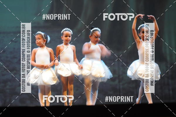 Buy your photos of the eventJardim Secreto - Espetaculo de Dana on Fotop