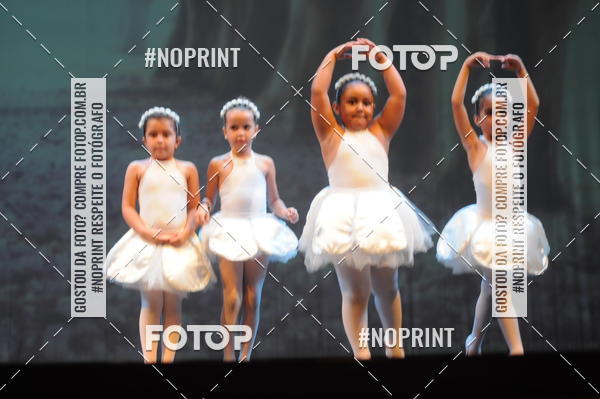 Buy your photos of the eventJardim Secreto - Espetaculo de Dana on Fotop