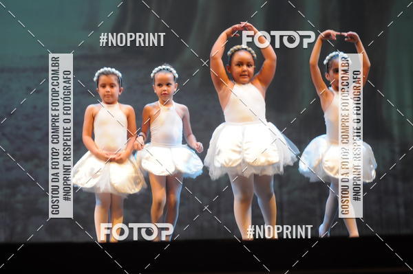 Buy your photos of the eventJardim Secreto - Espetaculo de Dana on Fotop