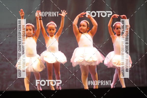 Buy your photos of the eventJardim Secreto - Espetaculo de Dana on Fotop