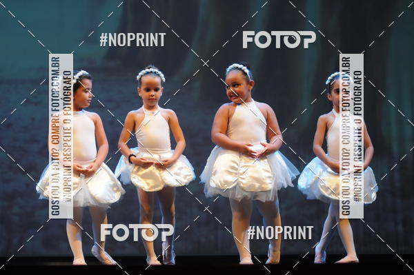 Buy your photos of the eventJardim Secreto - Espetaculo de Dana on Fotop