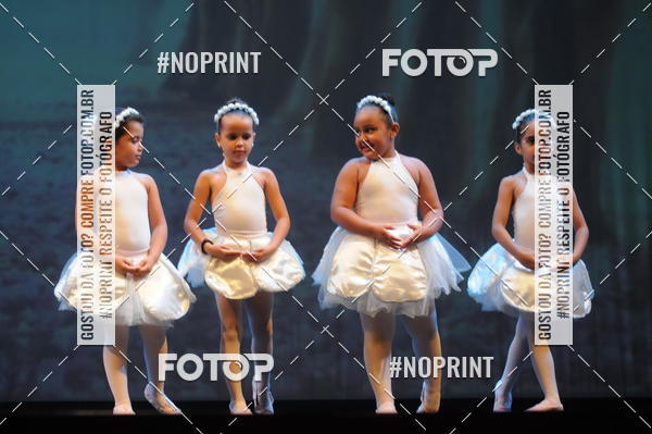 Buy your photos of the eventJardim Secreto - Espetaculo de Dana on Fotop