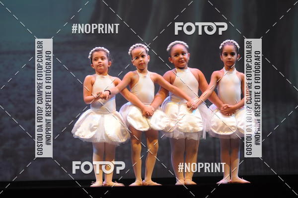 Buy your photos of the eventJardim Secreto - Espetaculo de Dana on Fotop